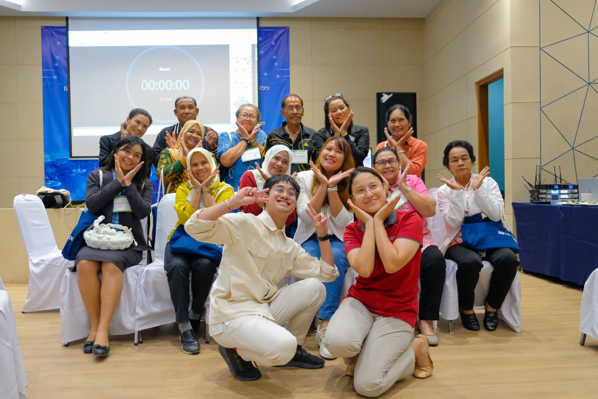 กจกรรมท-2-(10).jpg